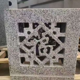 汕头 芝麻白花岗岩镂空雕花灯笼