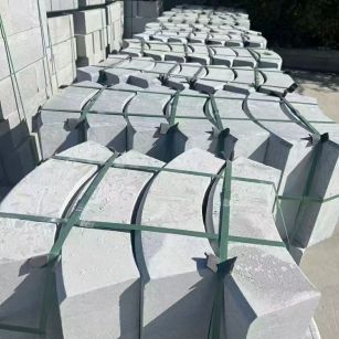 汕头 芝麻灰弧形路沿石