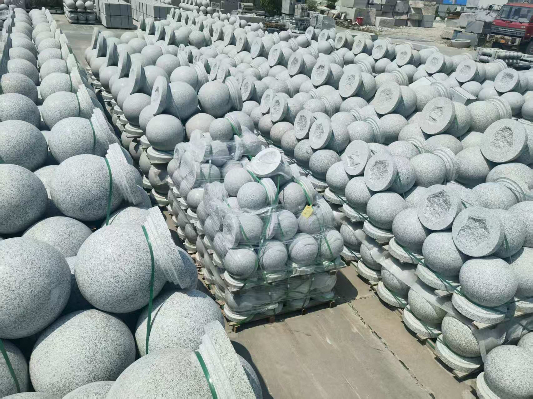 汕头 花岗岩实心圆球，石球，挡车球，挡车石，车止石，路障石。