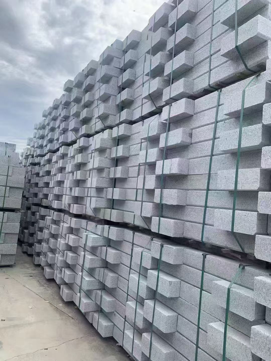 汕头 芝麻灰侧石