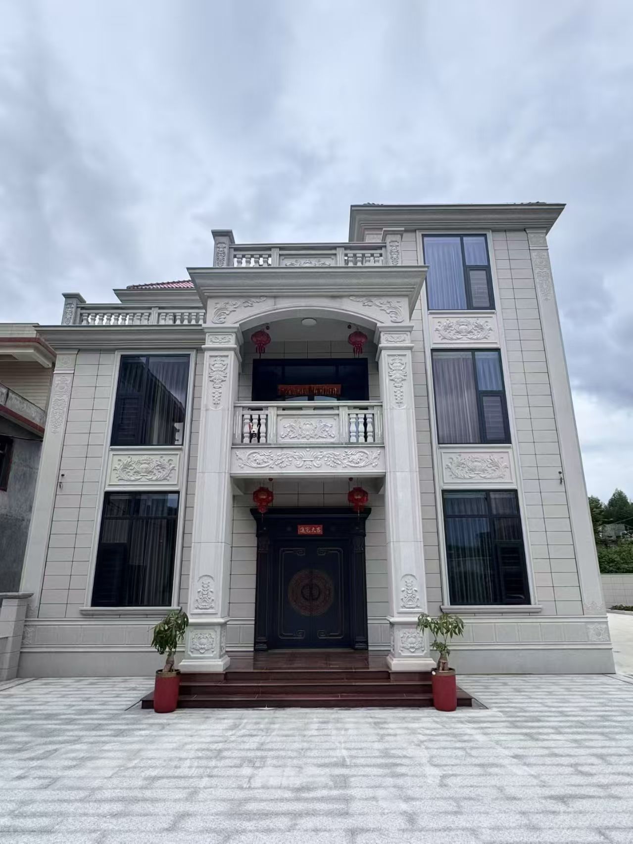 汕头 芝麻白石材别墅干挂案例展示