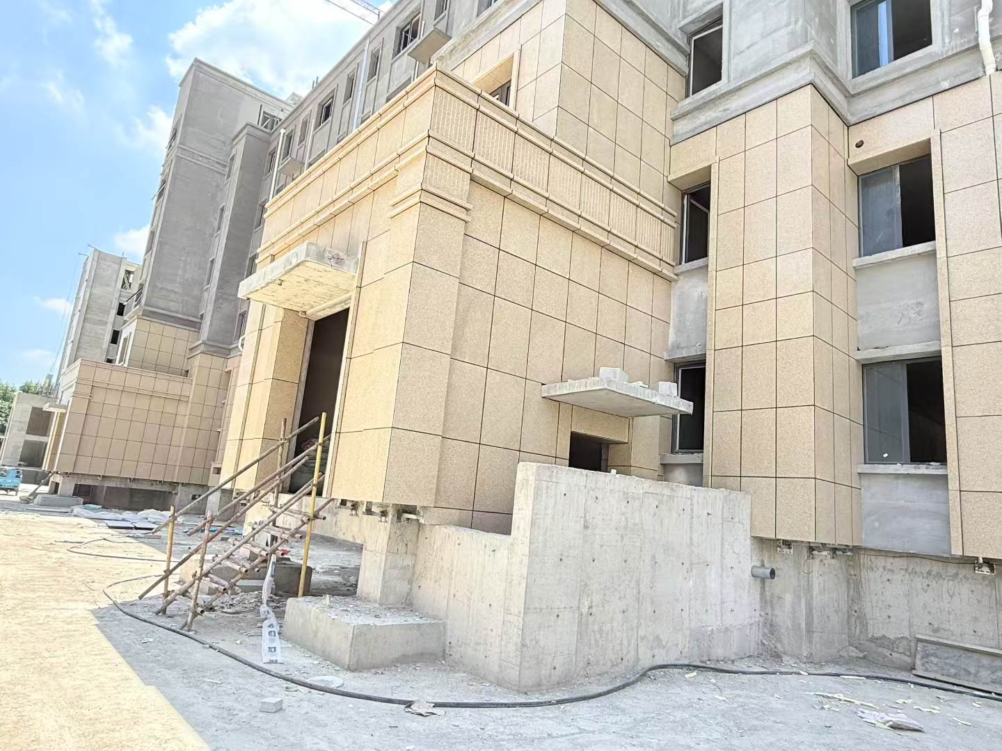 汕头 黄金麻干挂，工地实拍