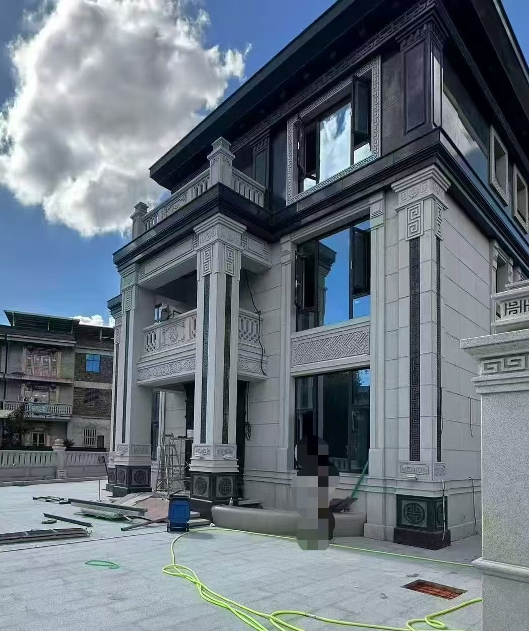 汕头 别墅干挂，芝麻白与芝麻黑完美配合